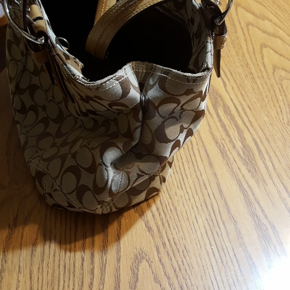 Coach large hand bag EUC - Picture 6 of 7